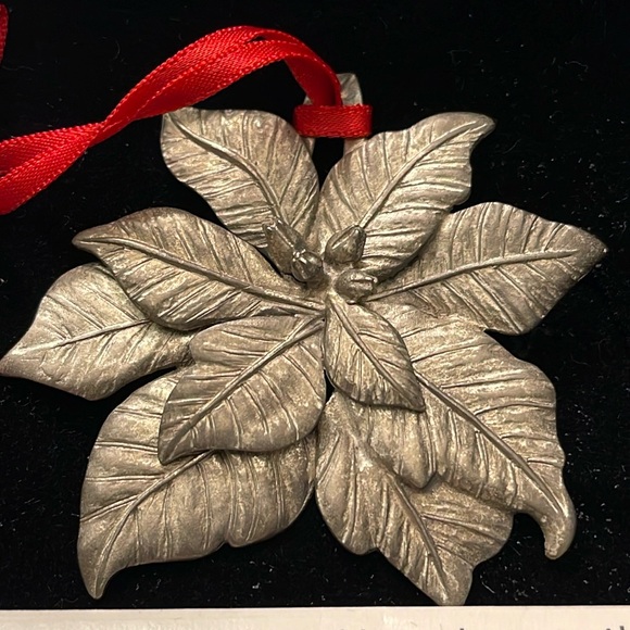 The LS collection silver plated hand cast ornament. Preowned excellent conditio… - Picture 2 of 6